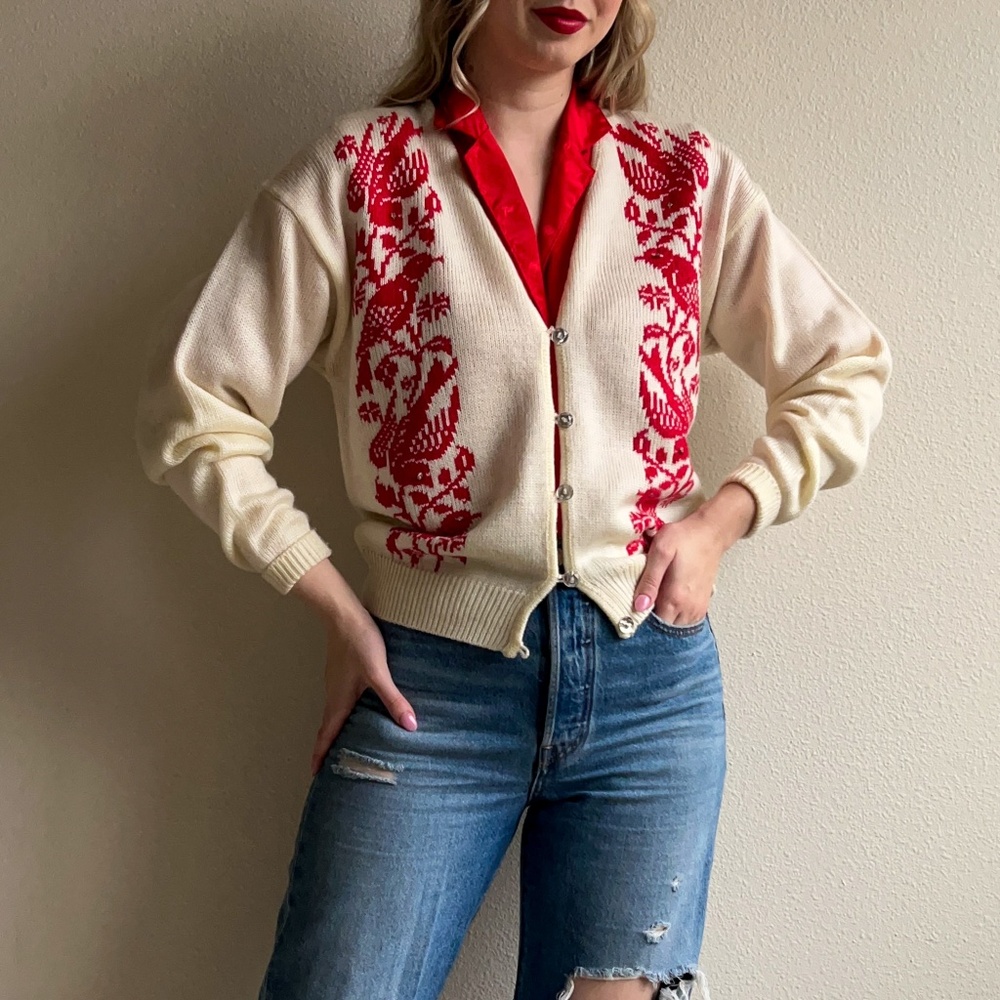 Vintage 1950s White Cardigan With Red Bird Pattern (M/L)